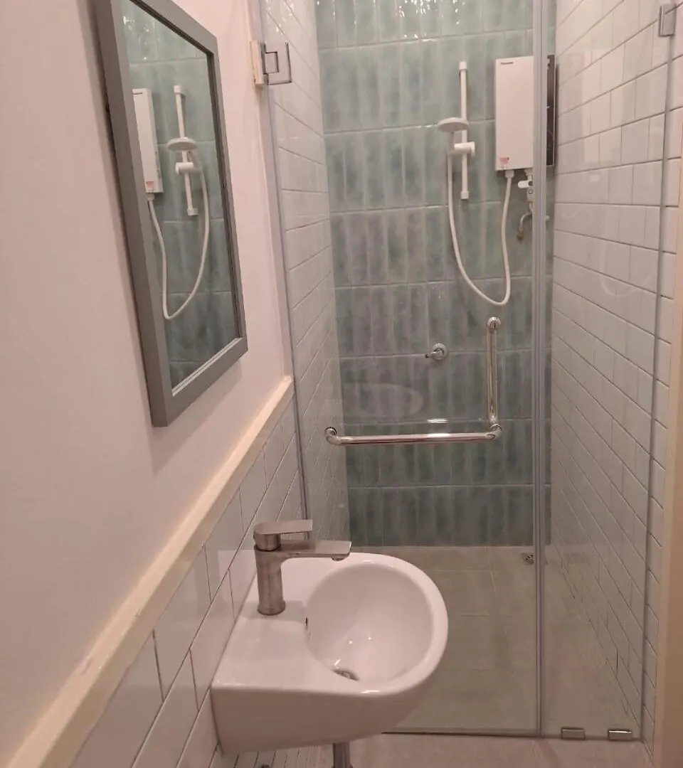 Сasa de vacaciones Georgetown Vintage Garden 5Pax 2Br Homestay
